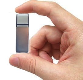 Dyktafon Mini  - Detekcja Dźwięku o Zasięgu Nagrywania 25 m z Magnesem Neodymowymi - Odsłuch Na Telefonie i Laptop